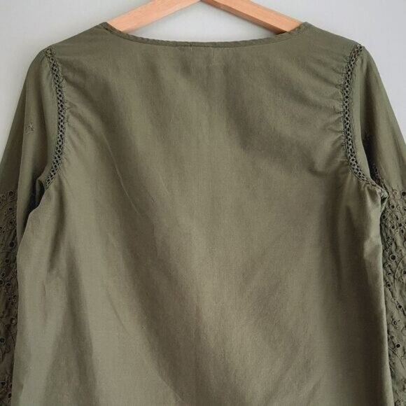 GAP | 100% Cotton Bell Sleeve Eyelet Boho Blouse Scoop Neck Top Green Sz S - Picture 9 of 13